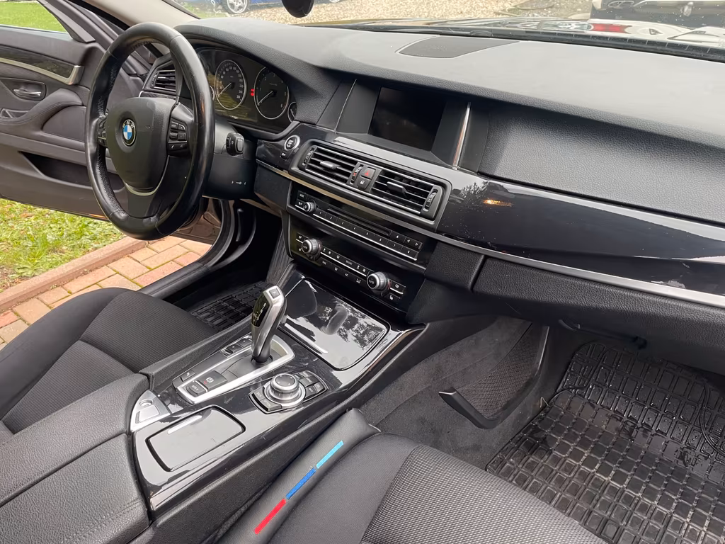 BMW 518