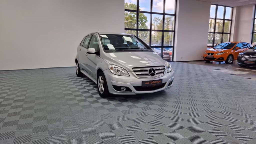 Mercedes-Benz B 160