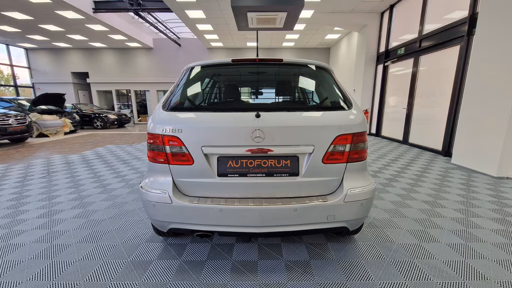 Mercedes-Benz B 160