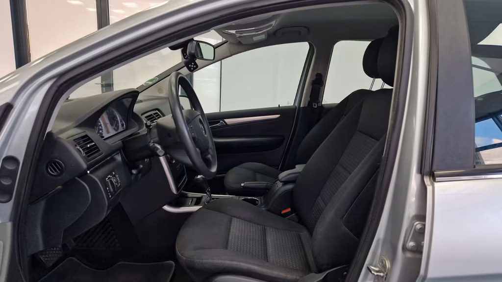 Mercedes-Benz B 160