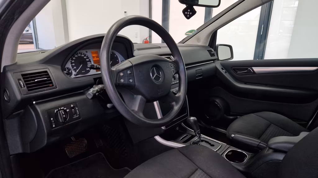 Mercedes-Benz B 160