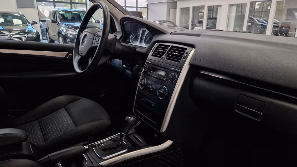 Mercedes-Benz B 160
