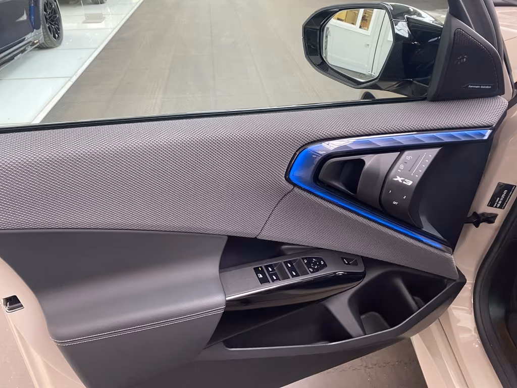 BMW X3 M50
