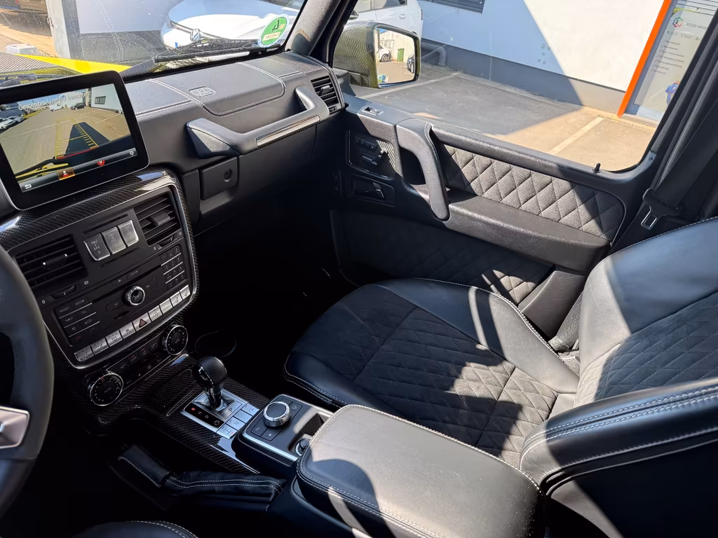 Mercedes-Benz G 500