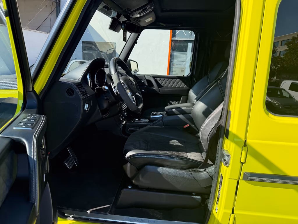 Mercedes-Benz G 500
