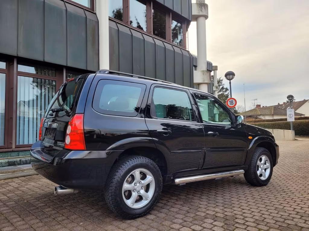 Mazda Tribute