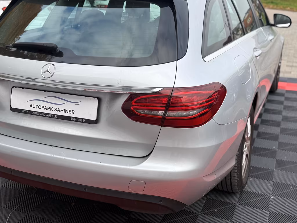 Mercedes-Benz C 160