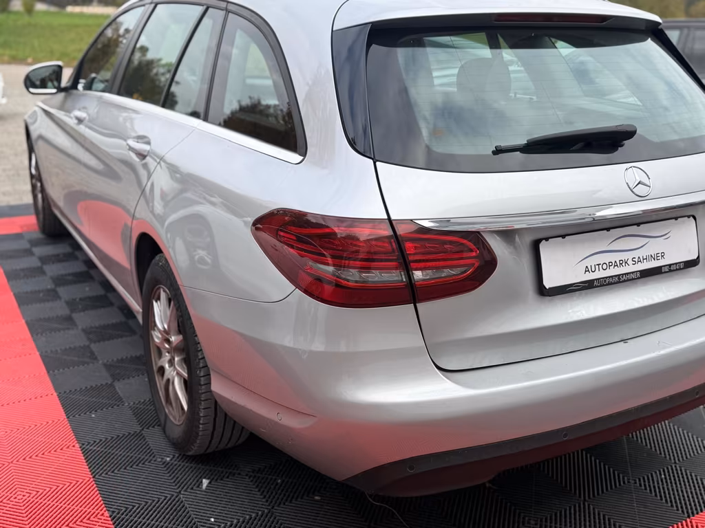 Mercedes-Benz C 160
