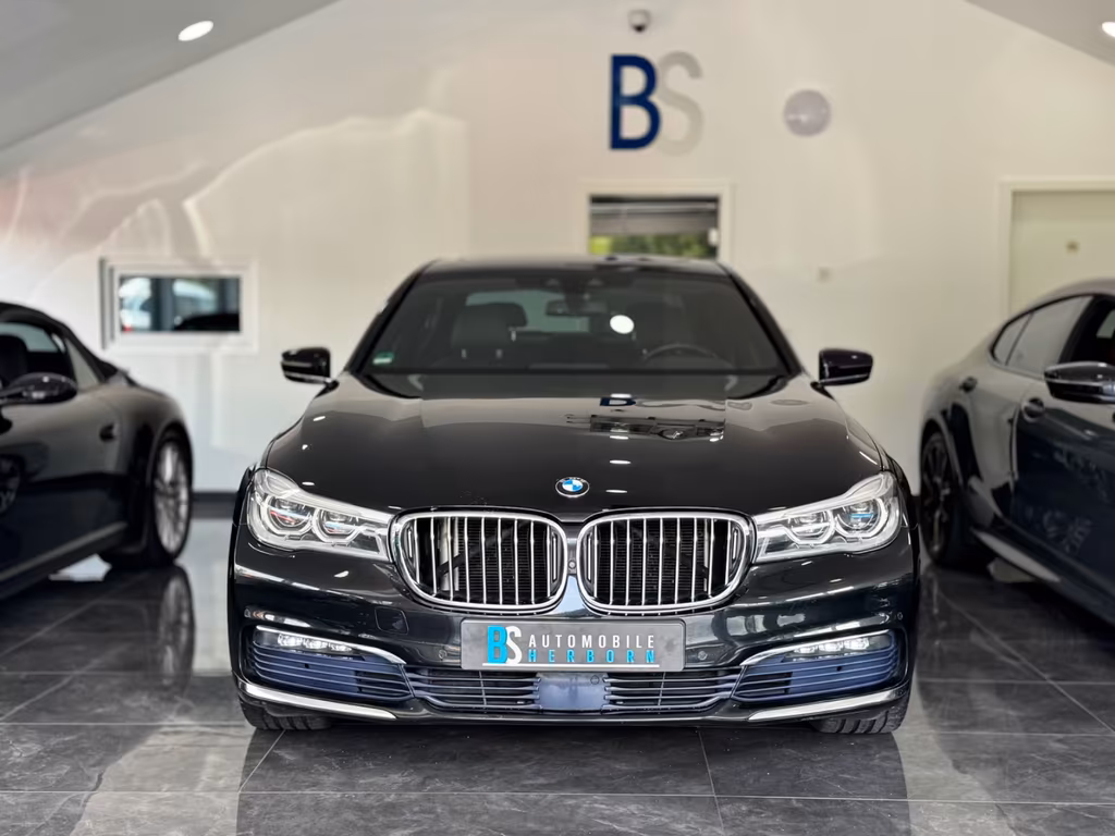 BMW 730