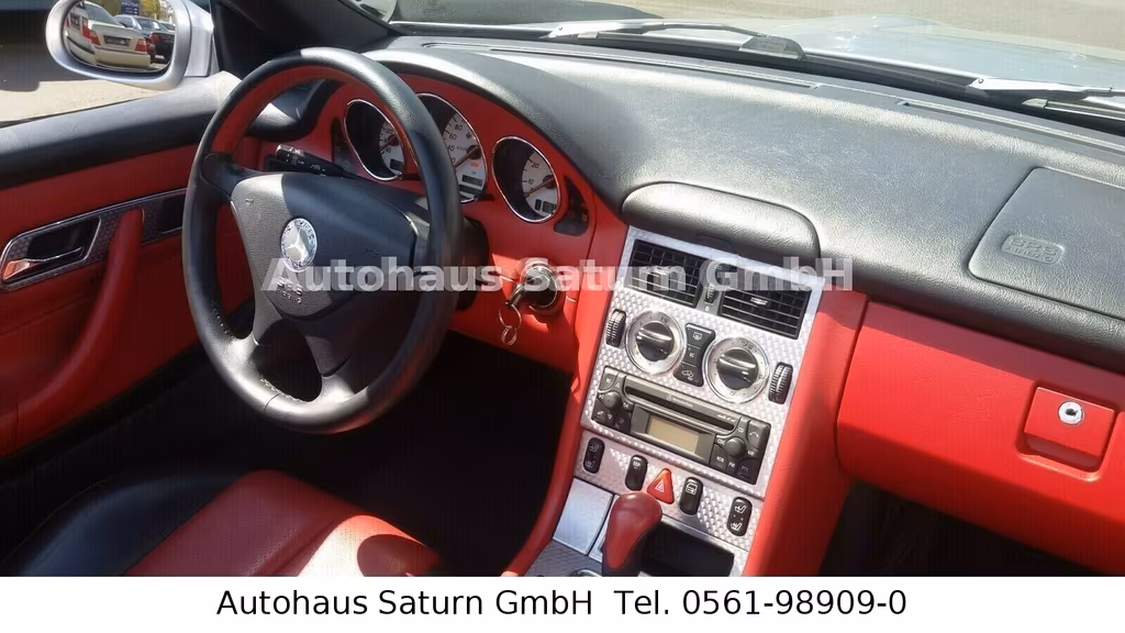 Mercedes-Benz SLK 320