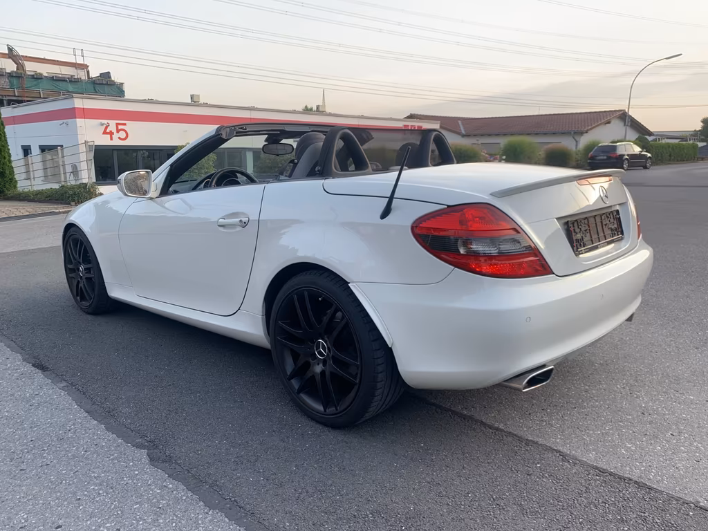 Mercedes-Benz SLK 280