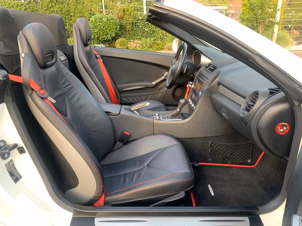Mercedes-Benz SLK 280