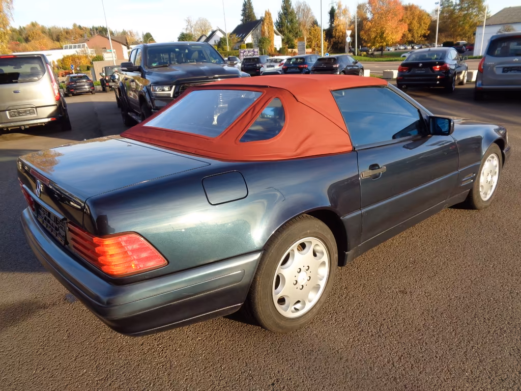 Mercedes-Benz SL 320