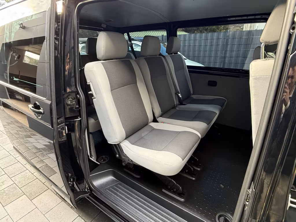 Volkswagen T5 Kombi
