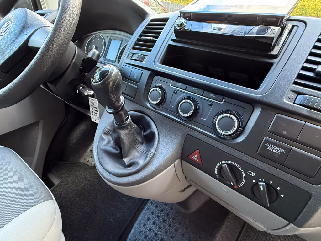 Volkswagen T5 Kombi