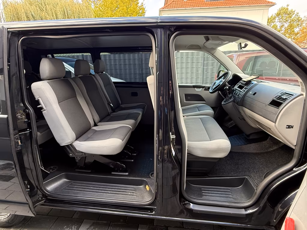 Volkswagen T5 Kombi