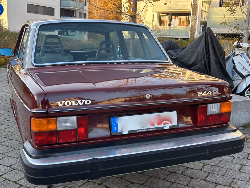 Volvo 244