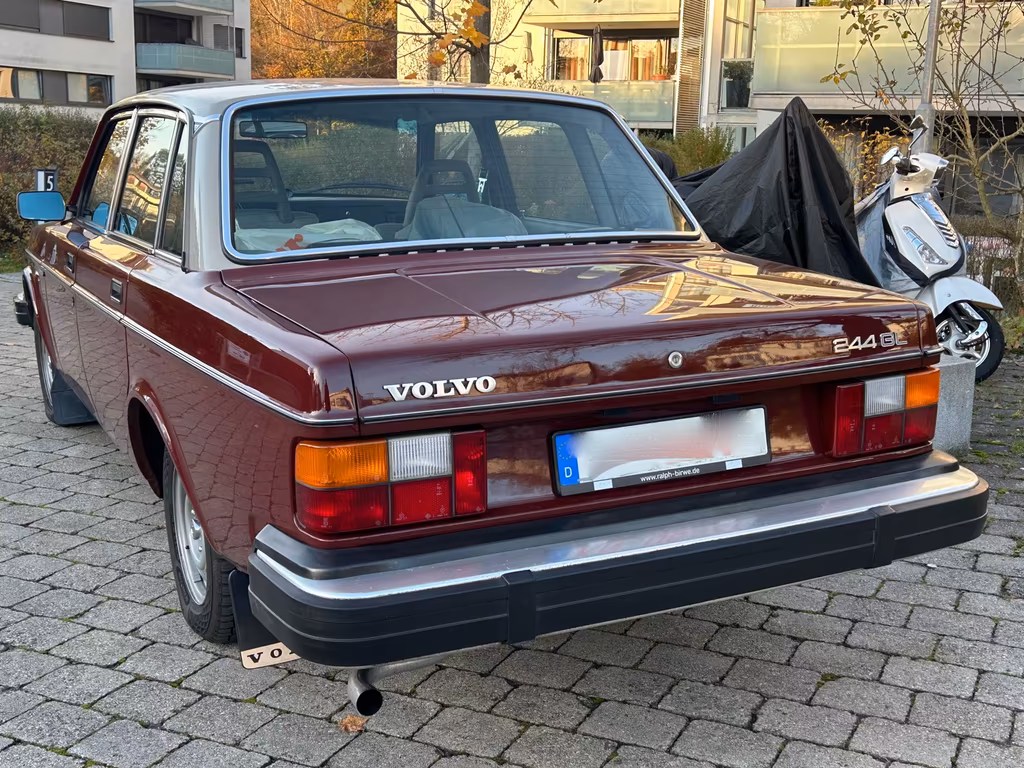 Volvo 244