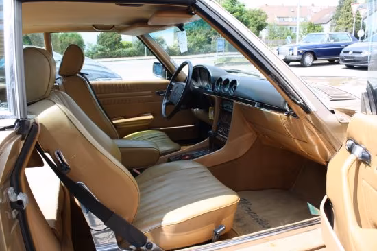 Mercedes-Benz SL 560