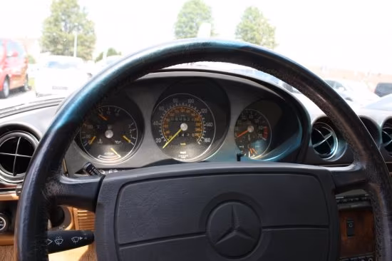 Mercedes-Benz SL 560