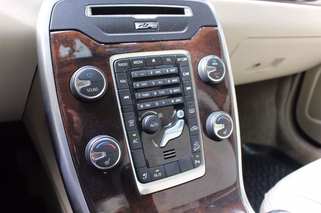 Volvo XC70