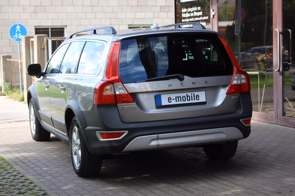 Volvo XC70