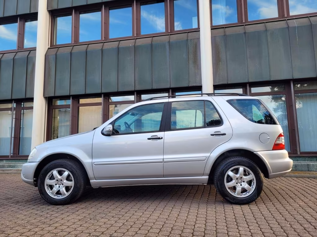 Mercedes-Benz ML 500