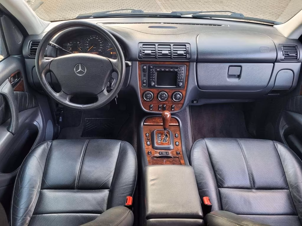 Mercedes-Benz ML 500