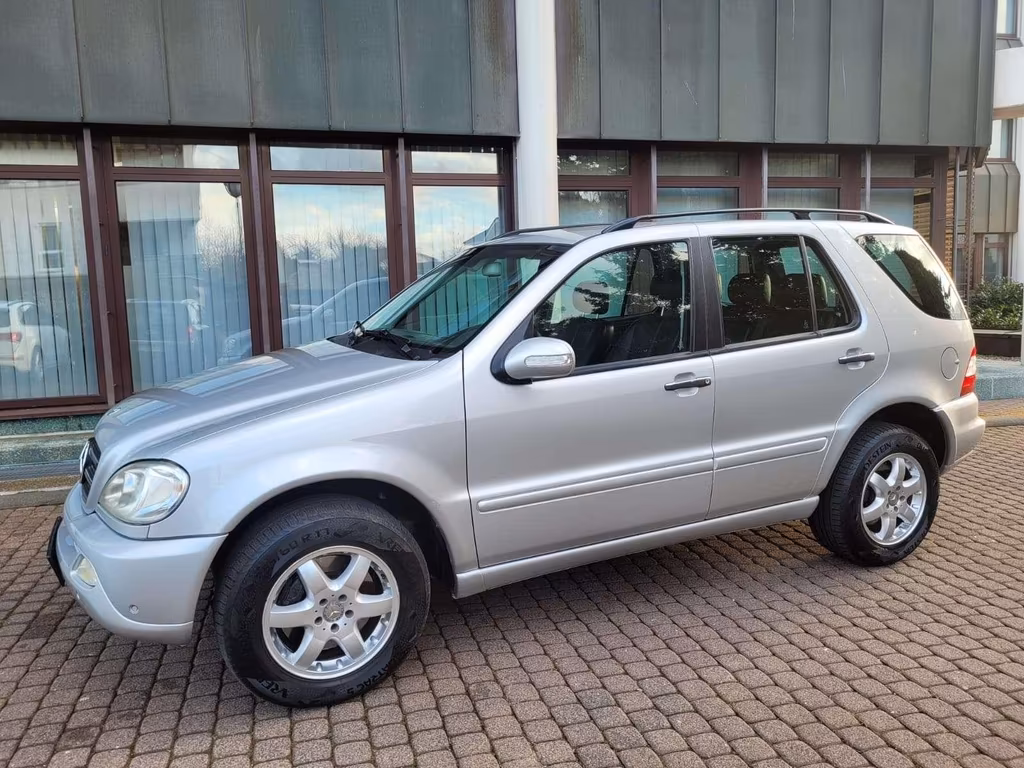 Mercedes-Benz ML 500