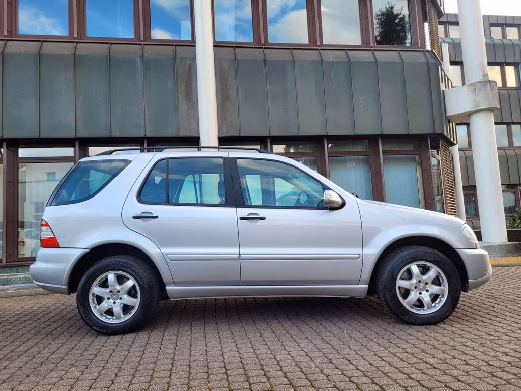 Mercedes-Benz ML 500