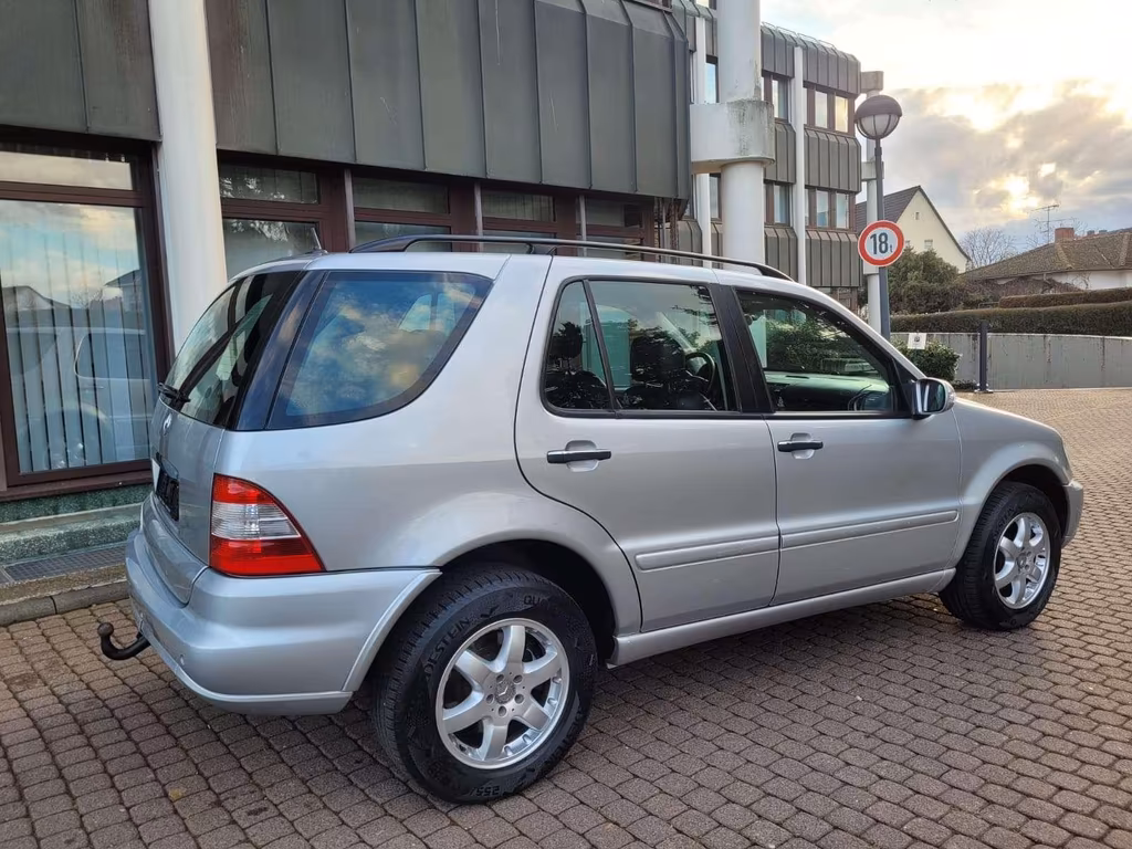 Mercedes-Benz ML 500