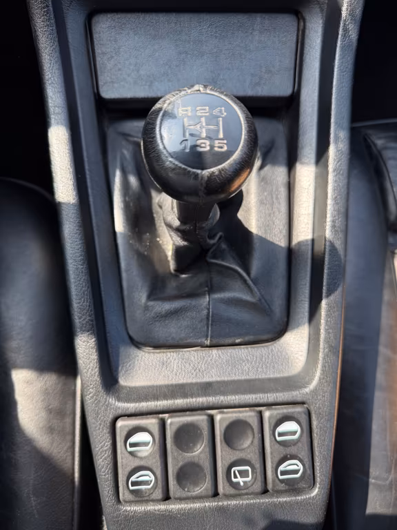 Porsche 928