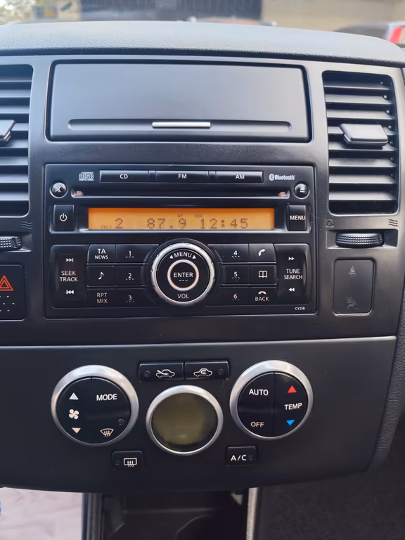 Nissan Tiida