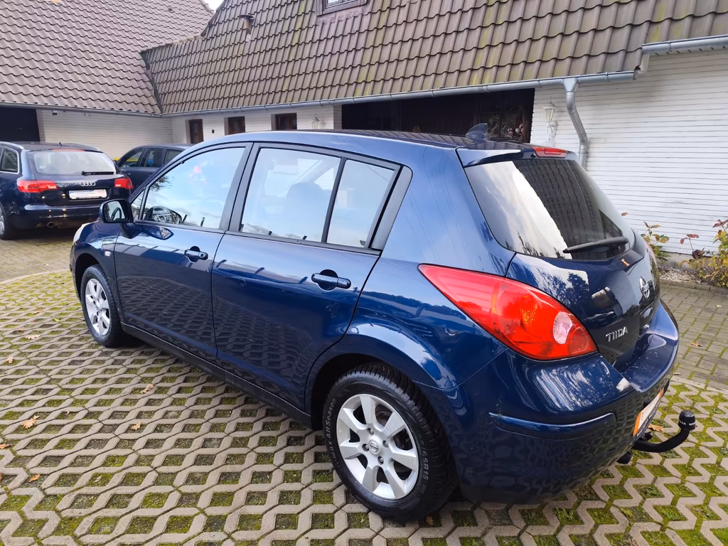 Nissan Tiida