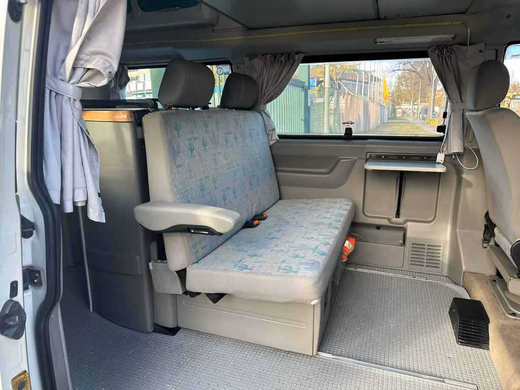 Volkswagen T4 California