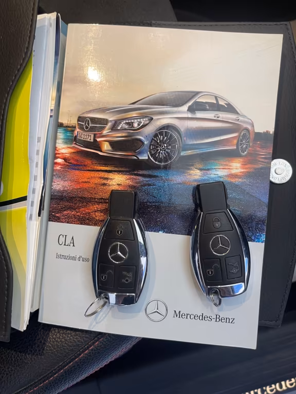 Mercedes-Benz CLA 220