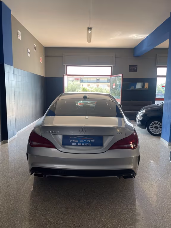 Mercedes-Benz CLA 220