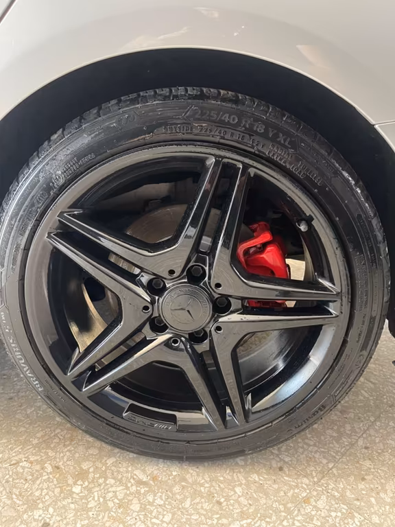 Mercedes-Benz CLA 220