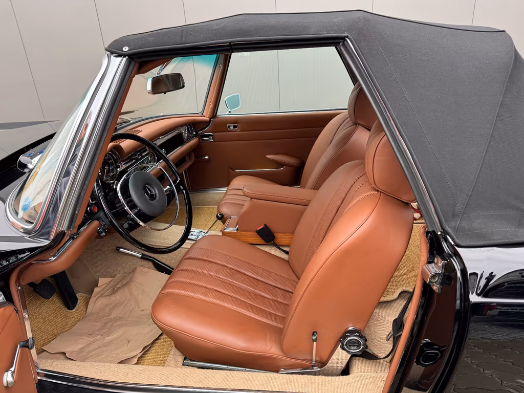 Mercedes-Benz 280