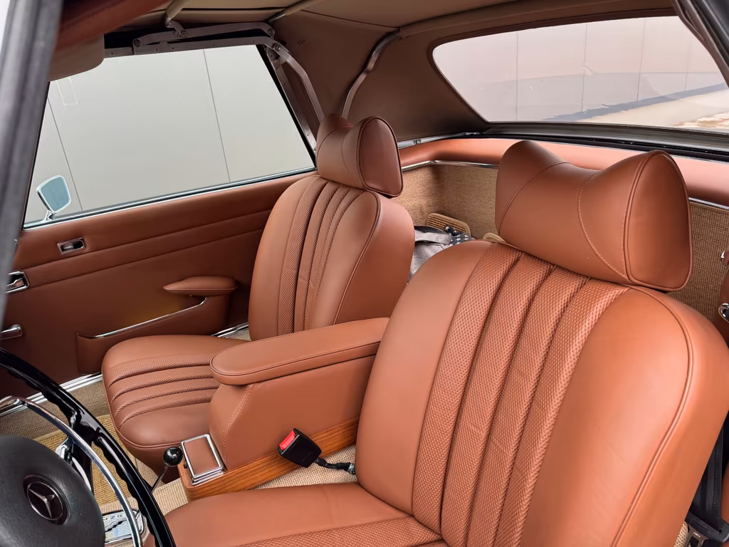 Mercedes-Benz 280