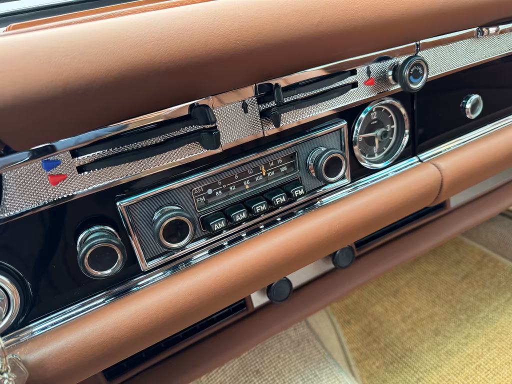 Mercedes-Benz 280