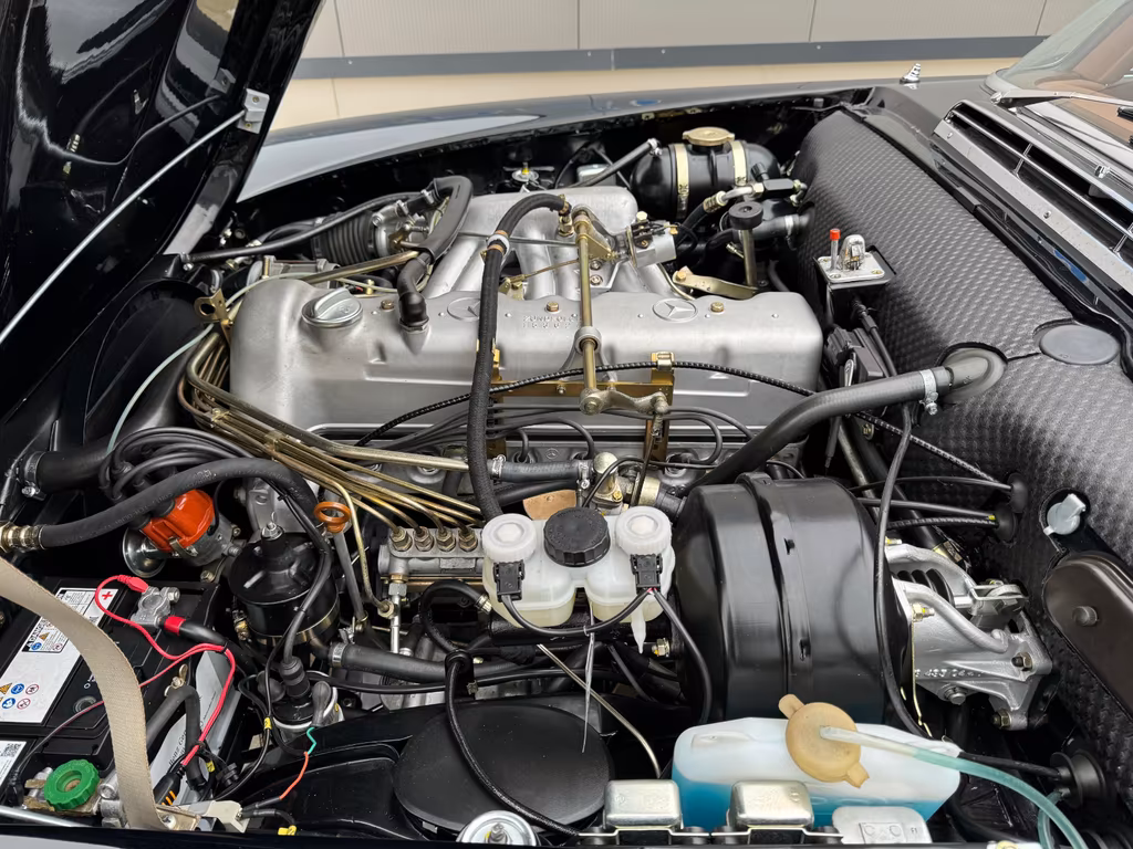 Mercedes-Benz 280