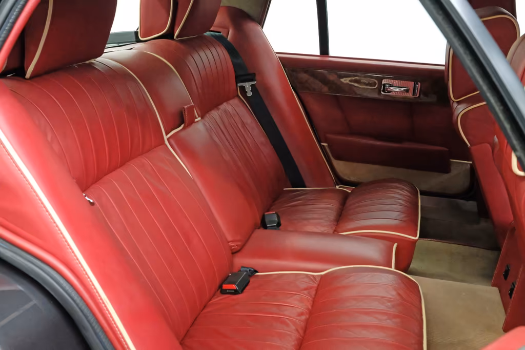 Aston Martin Lagonda