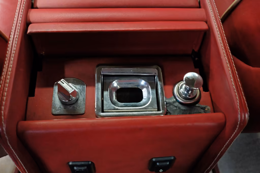 Aston Martin Lagonda