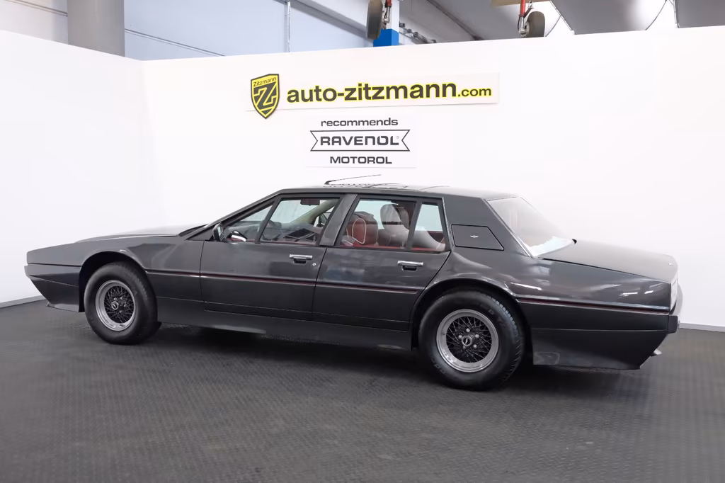 Aston Martin Lagonda