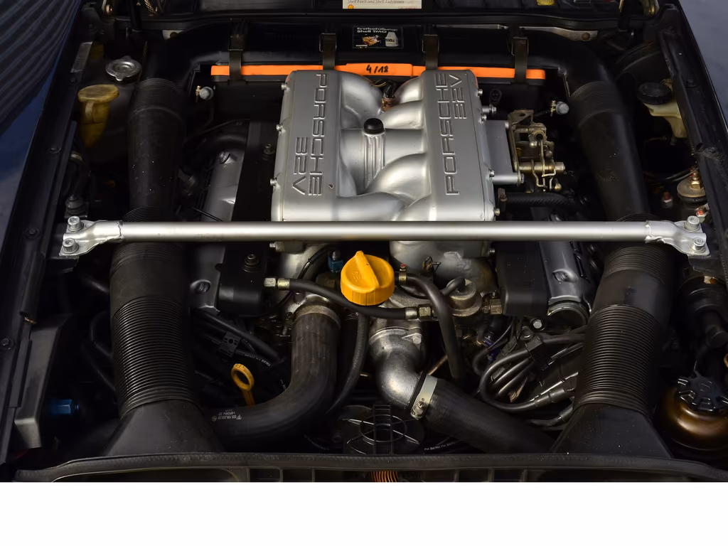Porsche 928