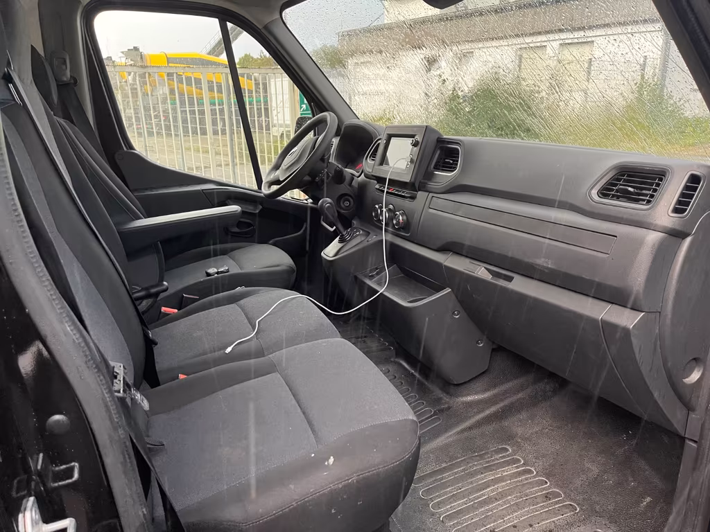 Nissan Interstar