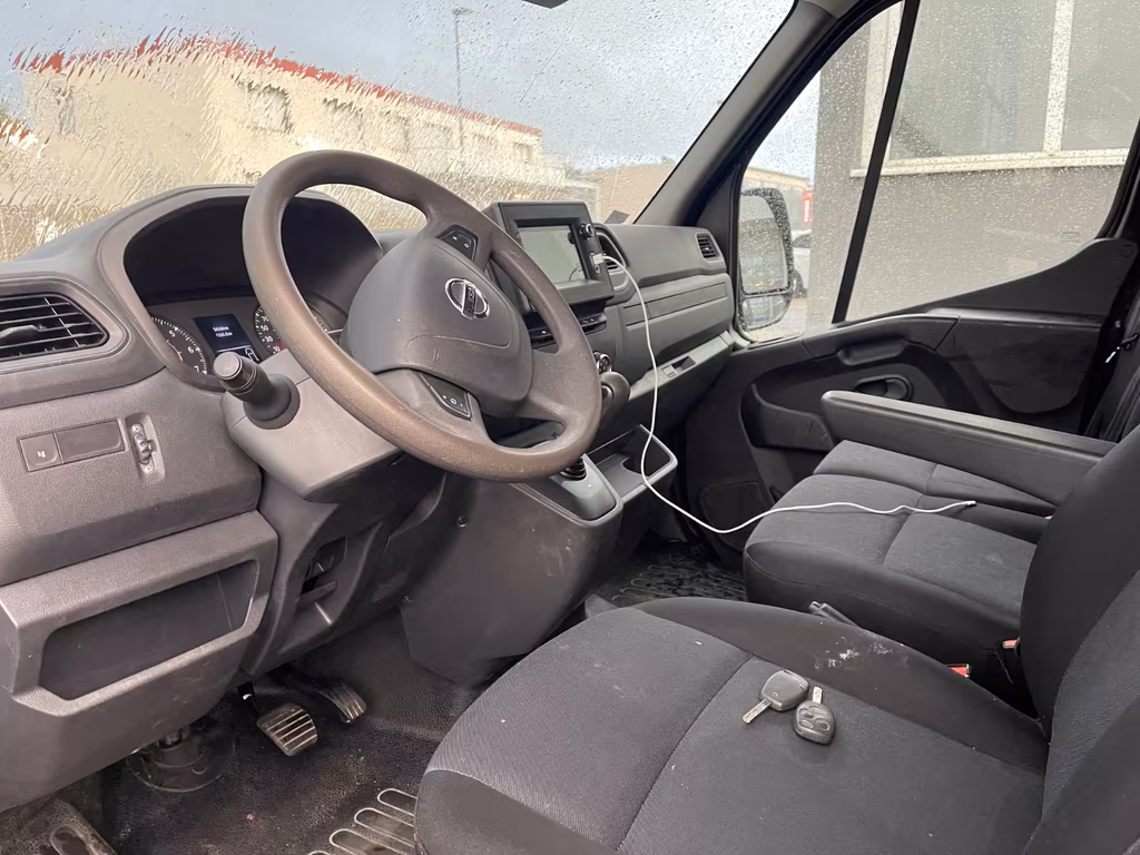 Nissan Interstar