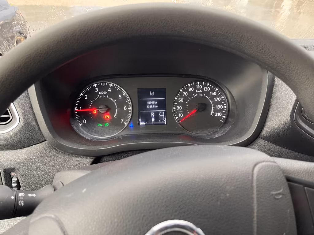Nissan Interstar