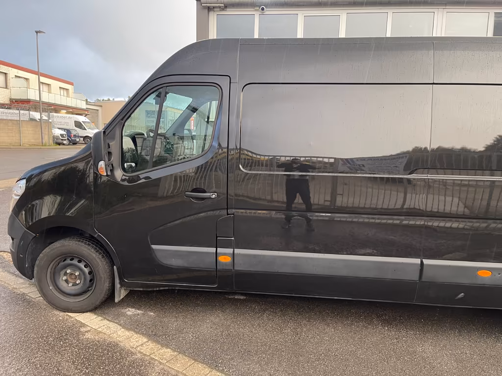 Nissan Interstar